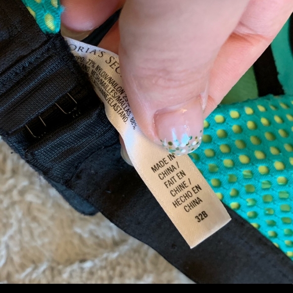 Victoria Secret Sports Bra - Picture 6 of 6